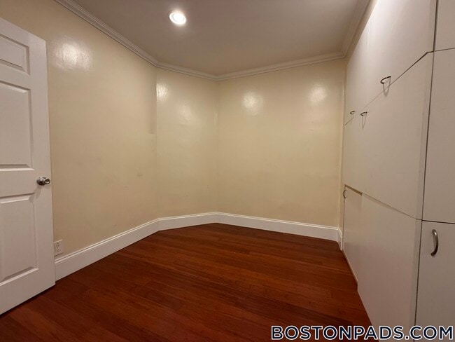 Photo - 1253 Beacon St Unit BB-3