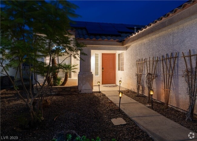 Building Photo - 131 E Tamarack Dr Rental