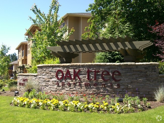 Oak Tree Apartments - Oak Tree Apartments