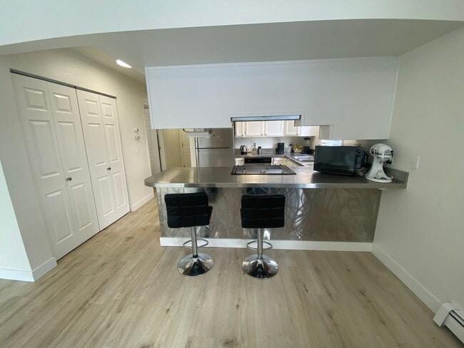 Photo - Well maintained 2 bed, 1.5 Bath Townhouse in West Anchorage!