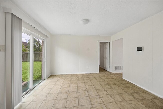 Photo - 12639 Chiswick Rd