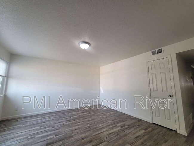 Photo - 7147 Bacchini Ave