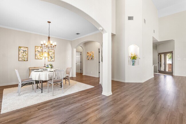 Photo - Corner Lot Beauty in Stone Oak Area