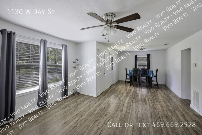 Photo - 1130 W Day St