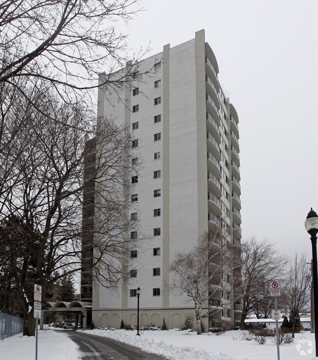 Photo - Pine Terrace Apartments