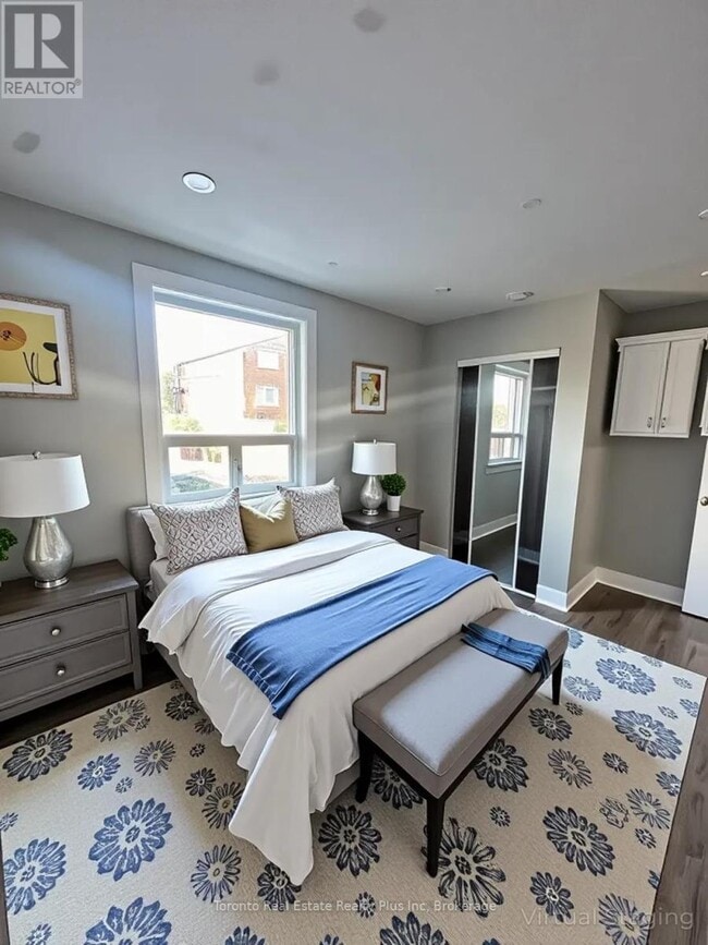 Photo - 312 Douglas Ave Unité 201