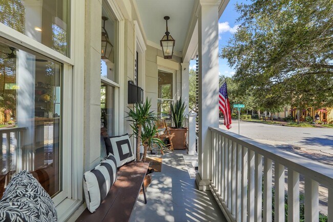 Photo - 322 E Hall St