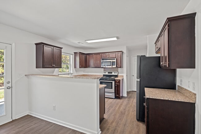 Photo - 5628 Henderson Oaks Dr