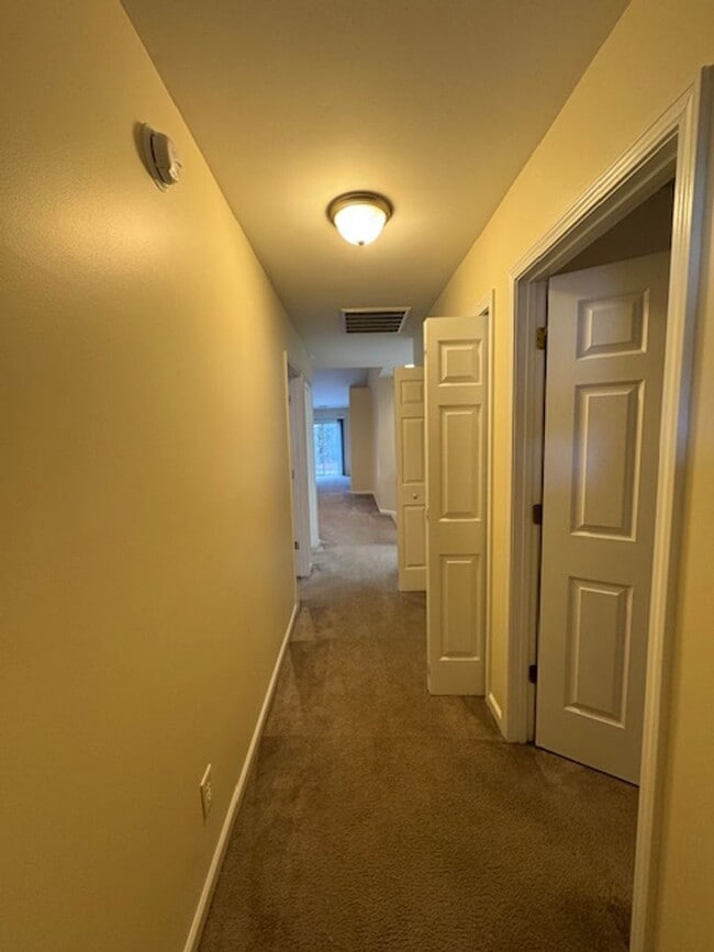 Photo - 3 Bedroom Townhouse in Bayshore Crossing