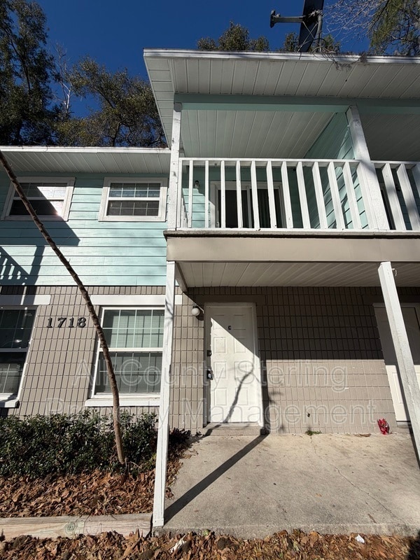 1718 SW 69th Terrace
