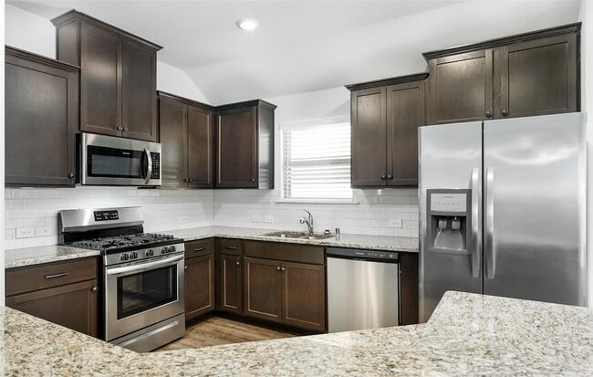 Photo - 716 Bluebird Way