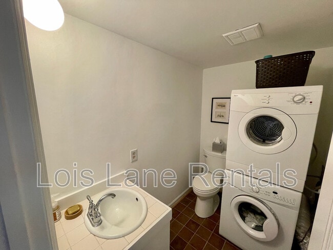 Photo - 12 George St Unit A3