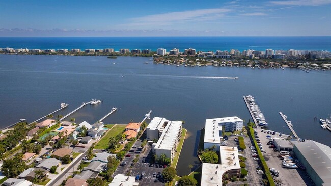 Photo - 896 N Federal Hwy Condo Unit 325