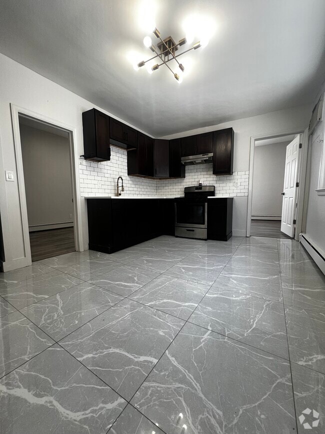 Building Photo - 44 W 11th St Unit 2 Rental