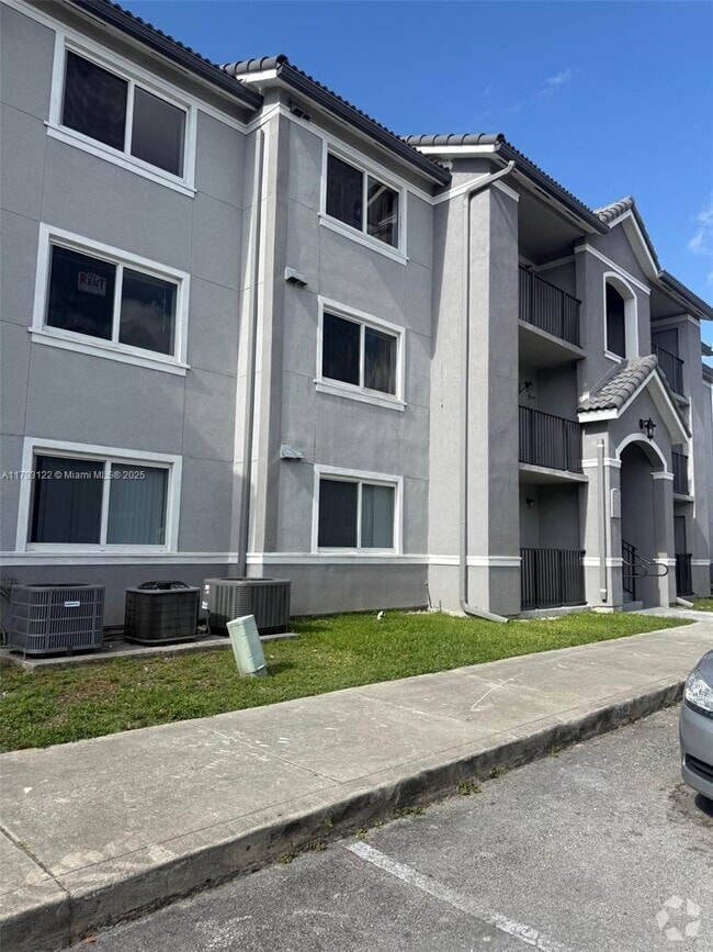 Building Photo - 15410 SW 284th St Unit 8205 Rental