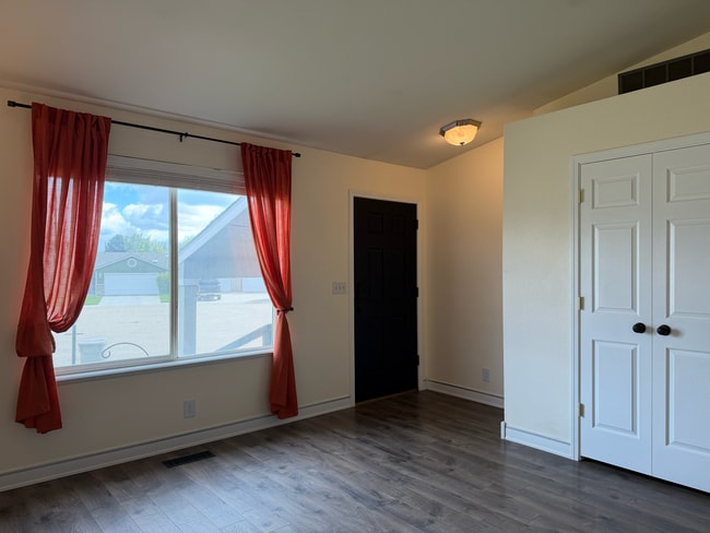 Photo - 8103 Waterfowl Ave