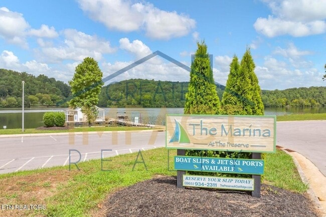 Photo - 129 Hackberry St