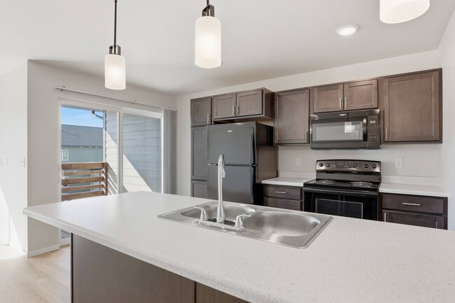 Photo - Lakewood Apartments and Townhomes