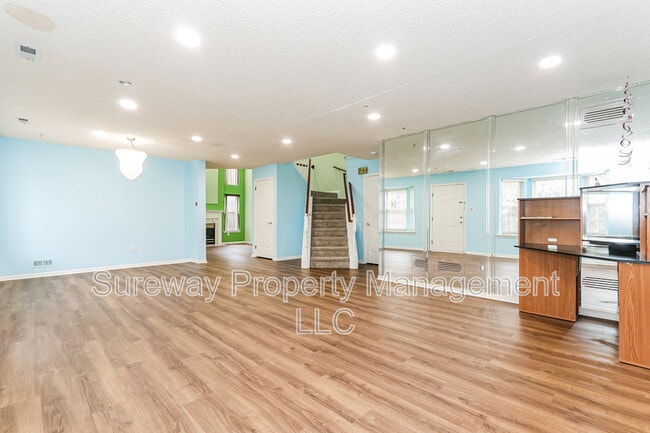 Photo - 1 Elkington Dr