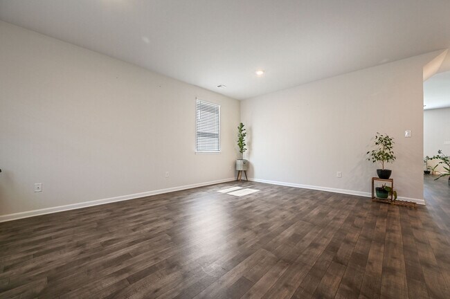 Photo - 387 Mardella Dr