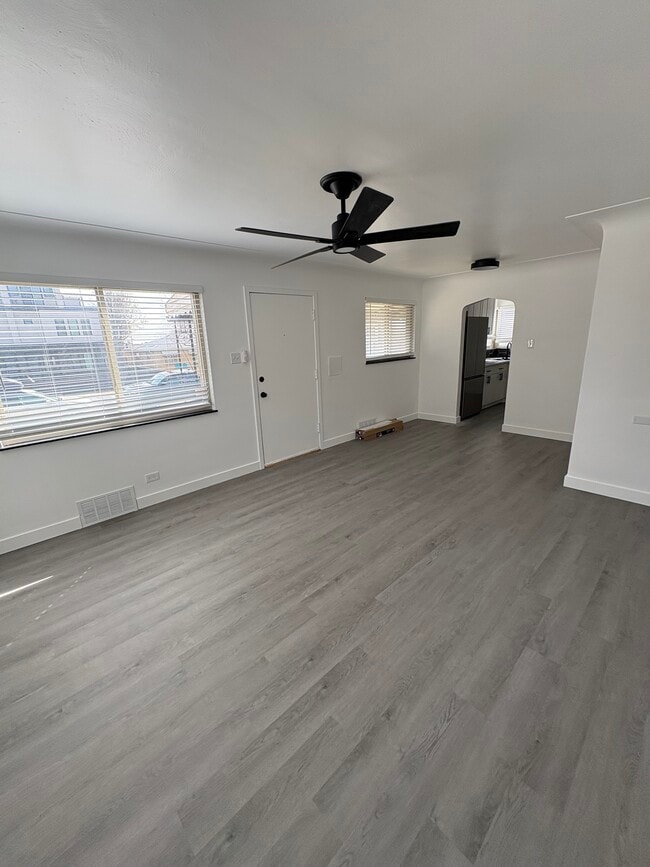 Building Photo - 2215 Ames St Unit B