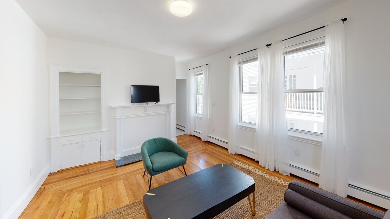 Photo - Private bedroom in 7 bed/2 bath Home