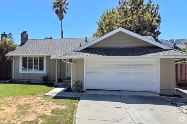 Building Photo - 3554 Kings Canyon Ct Rental