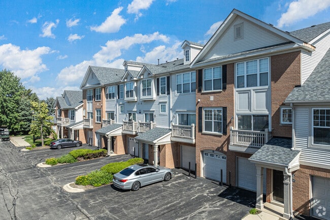 Building Photo - River Run at Naperville