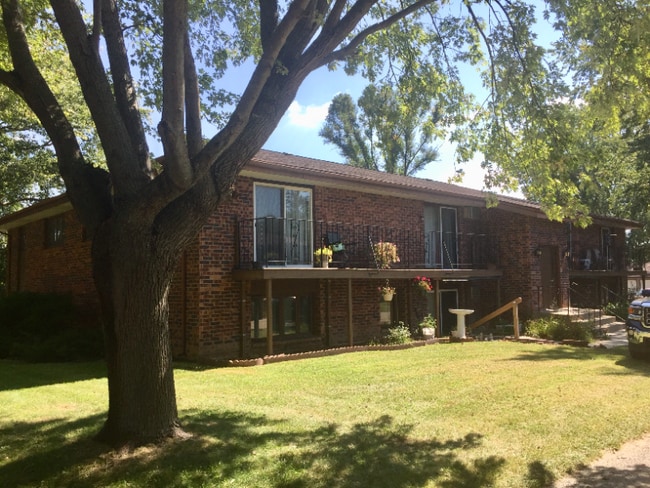 Building Photo - 4569 Governor's Dr Rental