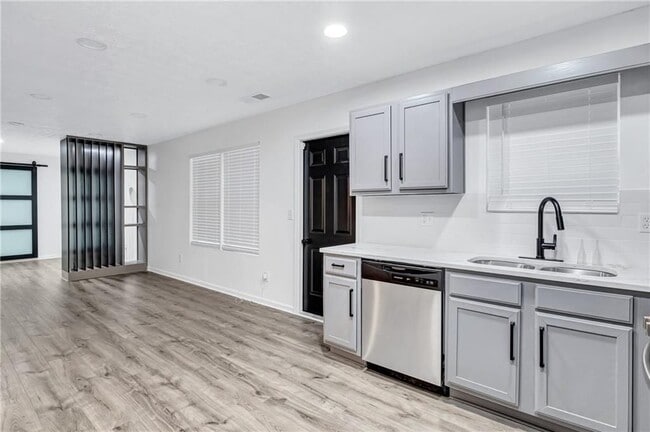 Photo - 6234 Culver Dr