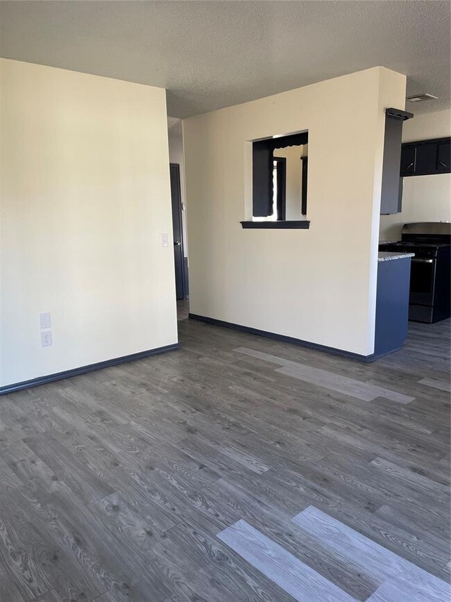 Photo - 205 NW 85th St