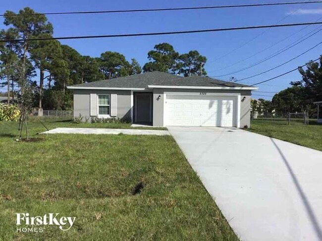 Building Photo - 2325 SE Berkshire Blvd Rental