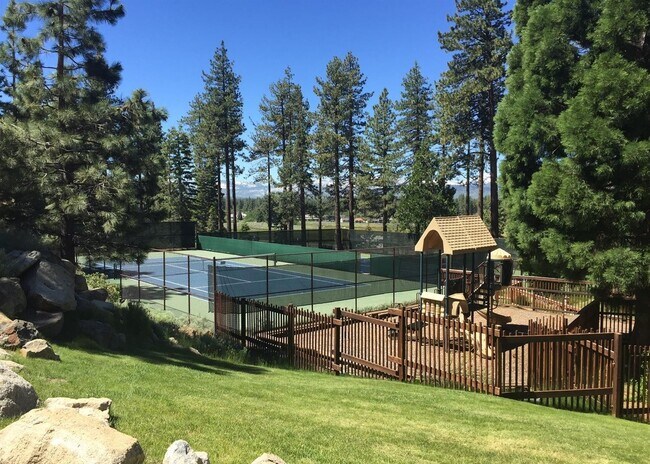 Photo - 52 Burke Creek Cir