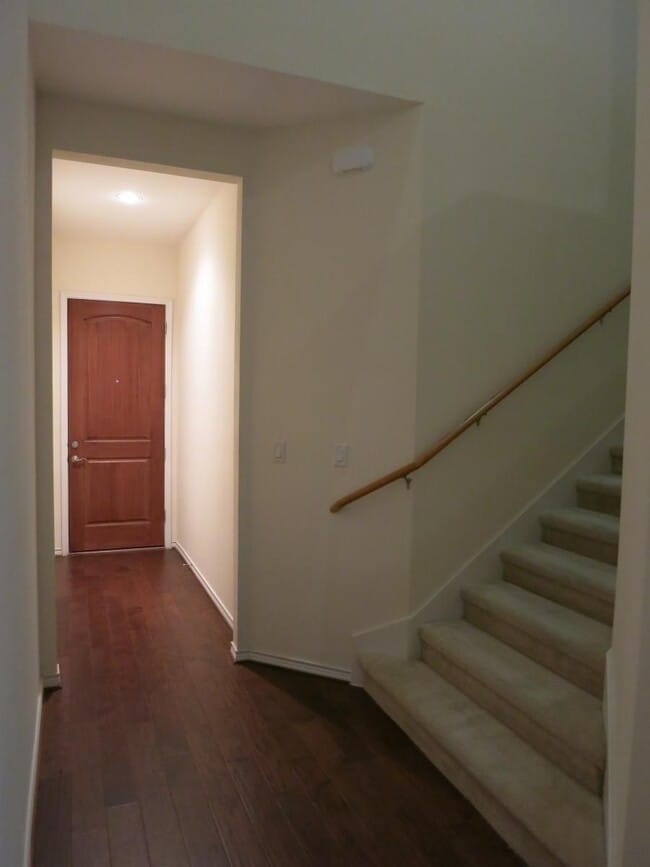 Photo - 1206 Emerald Glen