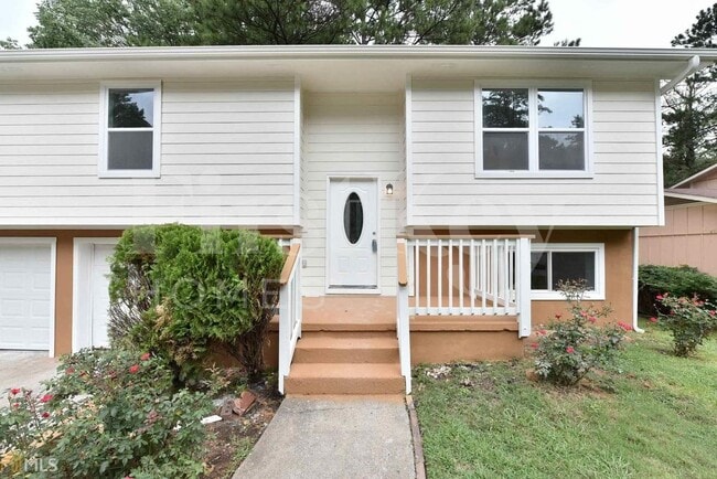 Building Photo - 2432 Northbrook Rd