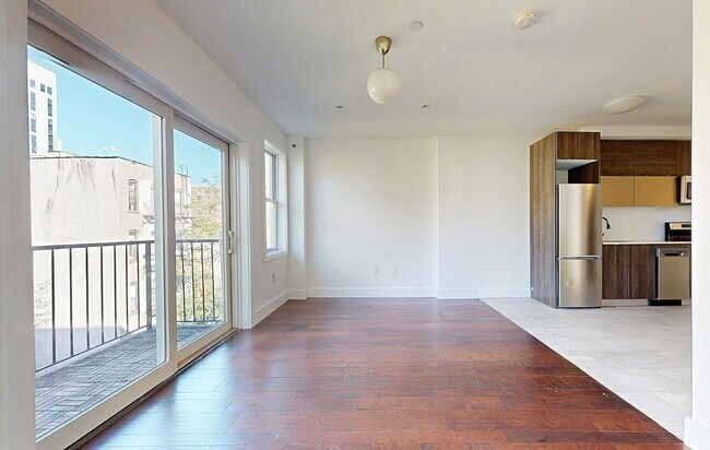 Photo - West 122nd Street Unidad 4B