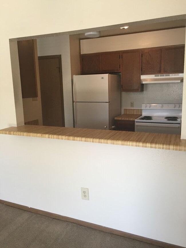 Photo - Tiffany Square Apartments