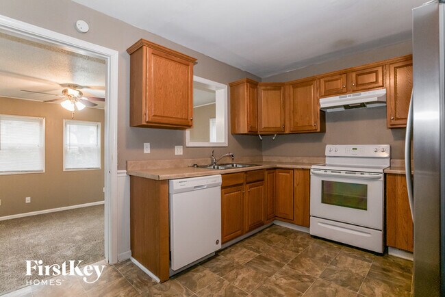 Photo - 2 NE Ferrell Ln