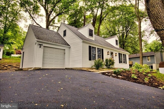 Building Photo - 342 Sherry Ln