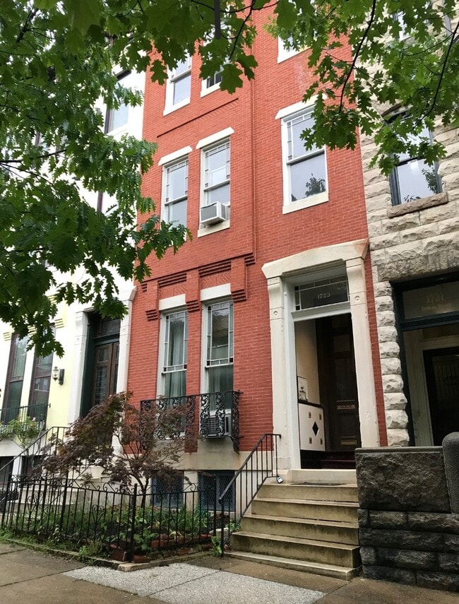 Photo - 1723 Bolton St Unidad 1