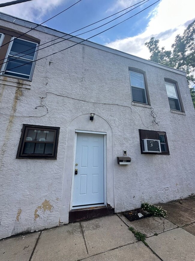 Building Photo - 134 MacDade Blvd Unit 2