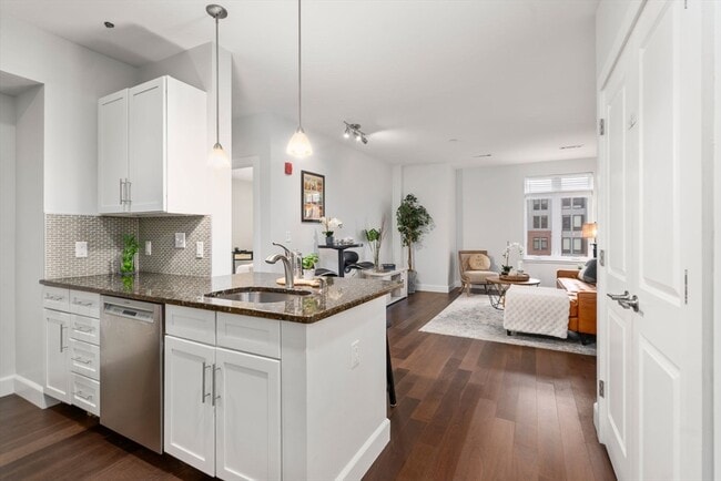 Photo - 1501 Commonwealth Ave Unit 304