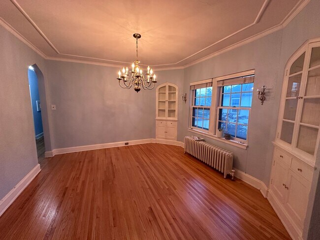 2921 Sunset Blvd Unit 2