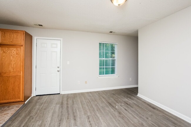 Photo - 4819 Royal Run Dr