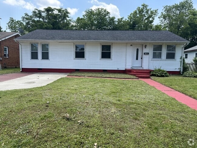 Building Photo - 905 Tifton St Rental