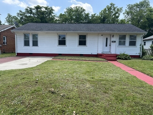 Photo - 905 Tifton St House