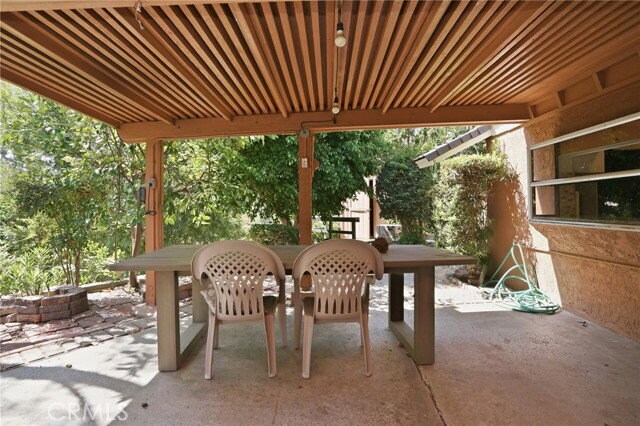 Photo - 16682 Oakhurst Cir