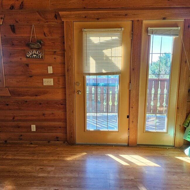 Photo - 459 Overlook Ct