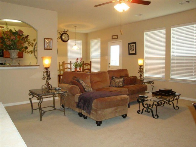 Photo - 2611 Marquette Trail