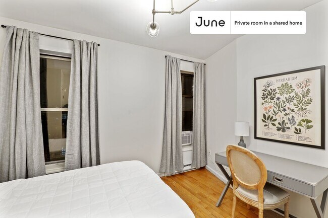 Room in Shared 4 bed/1 bath home in Upper West Side